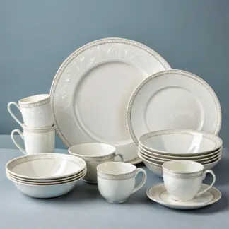 Porcelain Dinner Plate Set, 4-Piece